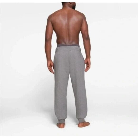 Skims Fleece Lounge Men's Tapered Jogger in Dark Heather Grey - Picture 3 of 3